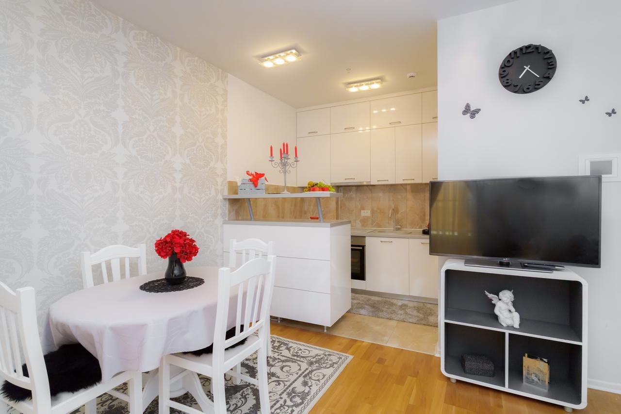 Harmony Apartment บุดวา ภายนอก รูปภาพ
